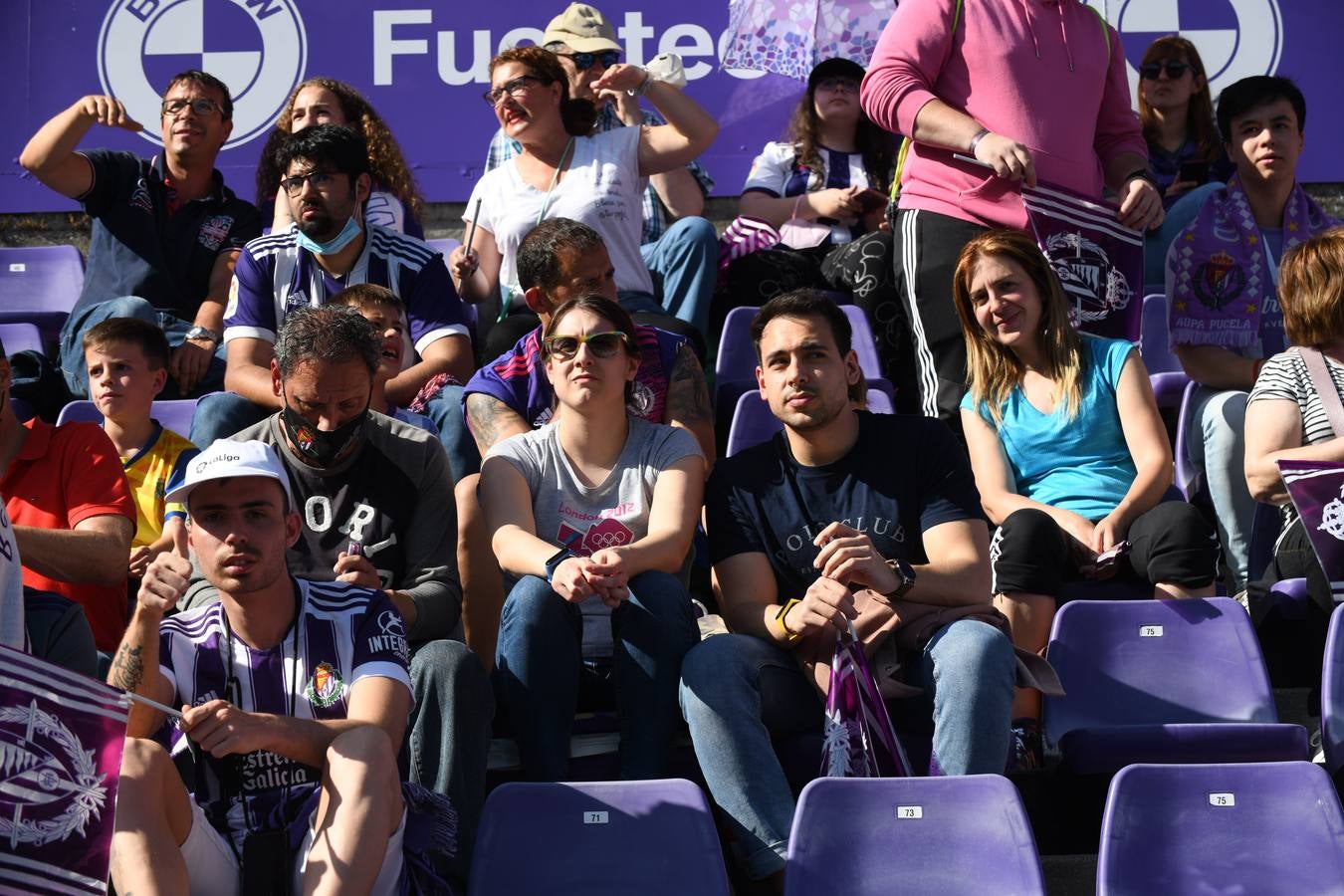 Fotos: Búscate en la grada del Zorrilla (5/6)