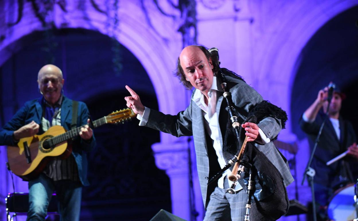 Carlos Núñez, en una actuación en Valladolid. 