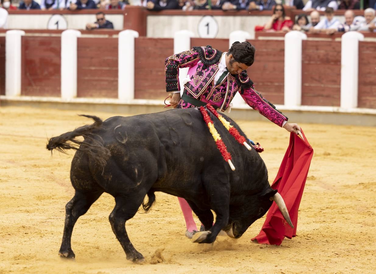 Fotos: Roca Rey y Tomás Rufo abren la puerta grande en Valladolid (2/3)