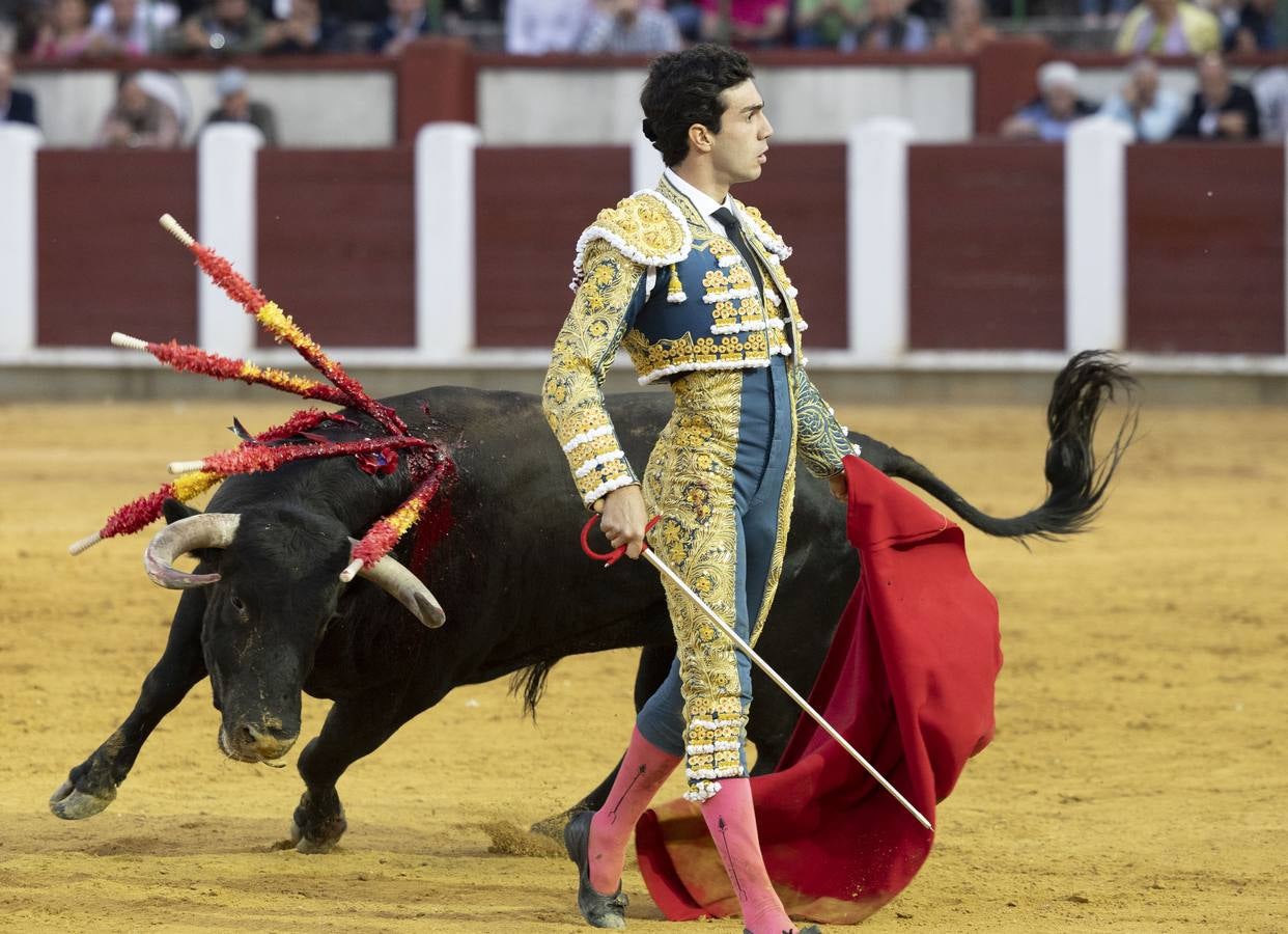 Fotos: Roca Rey y Tomás Rufo abren la puerta grande en Valladolid (2/3)