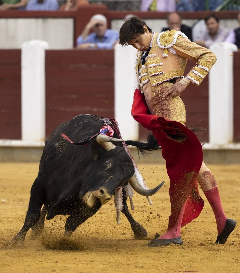 Fotos: Roca Rey y Tomás Rufo abren la puerta grande en Valladolid (2/3)