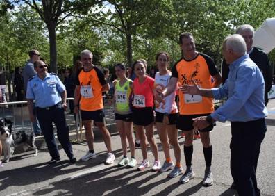 Imagen secundaria 1 - Antonio Fraile y Sandra Santamaría vencen en el regreso de la Cívico Militar San Fernando a Salamanca