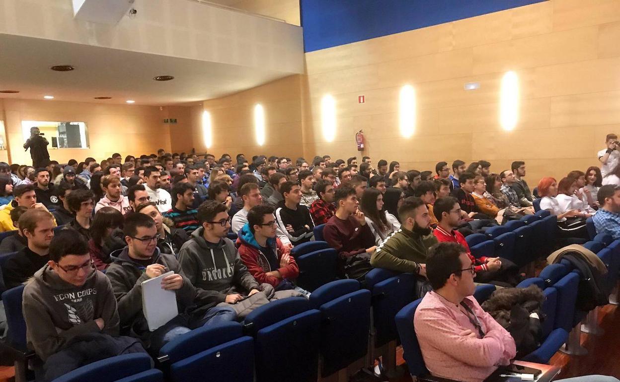 Asistentes al V Vallahackathon celebrado en 2019 