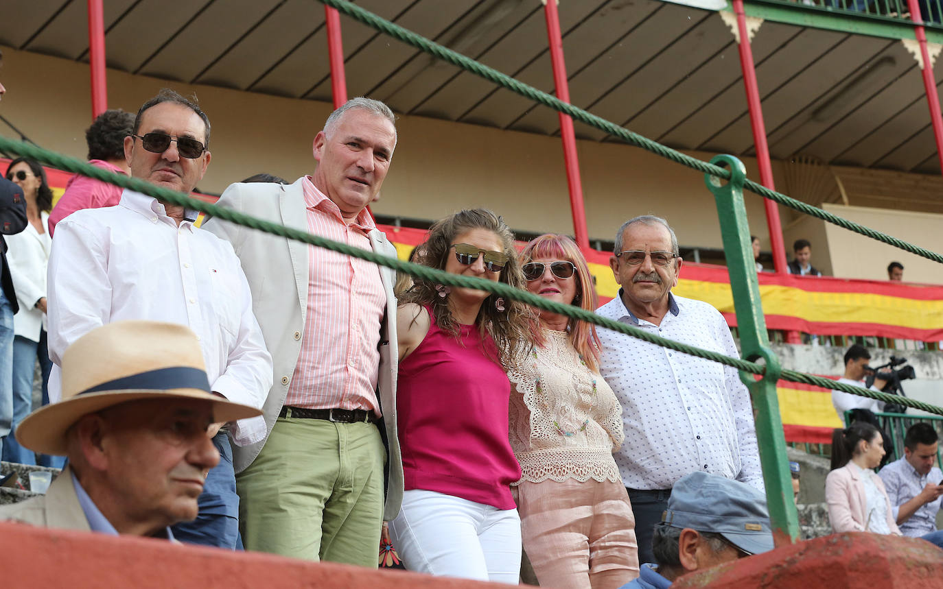 Fotos: Roca Rey y Tomás Rufo abren la puerta grande en Valladolid (3/3)