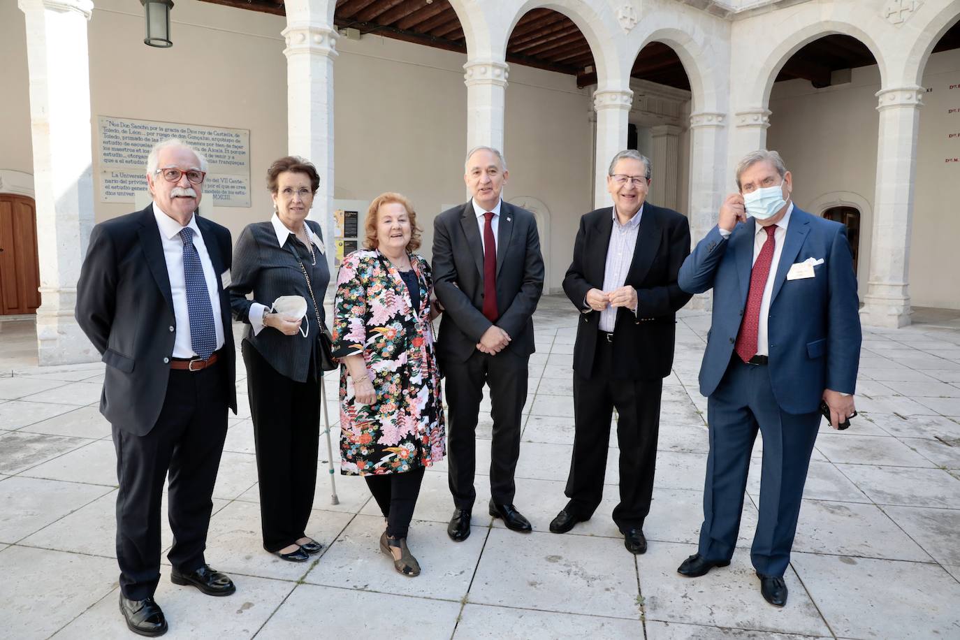 Fotos: Encuentro de la promoción 1964-1970 de la Facultad de Medicina de la UVA