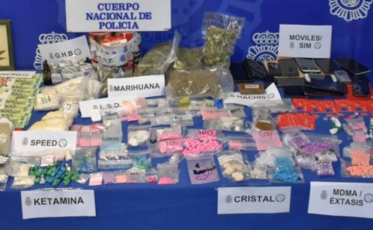 Cae una red que distribuía miles de pastillas de drogas sintéticas en  Valladolid | El Norte de Castilla