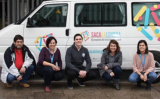 Integrantes del equipo Sala la Lengua.
