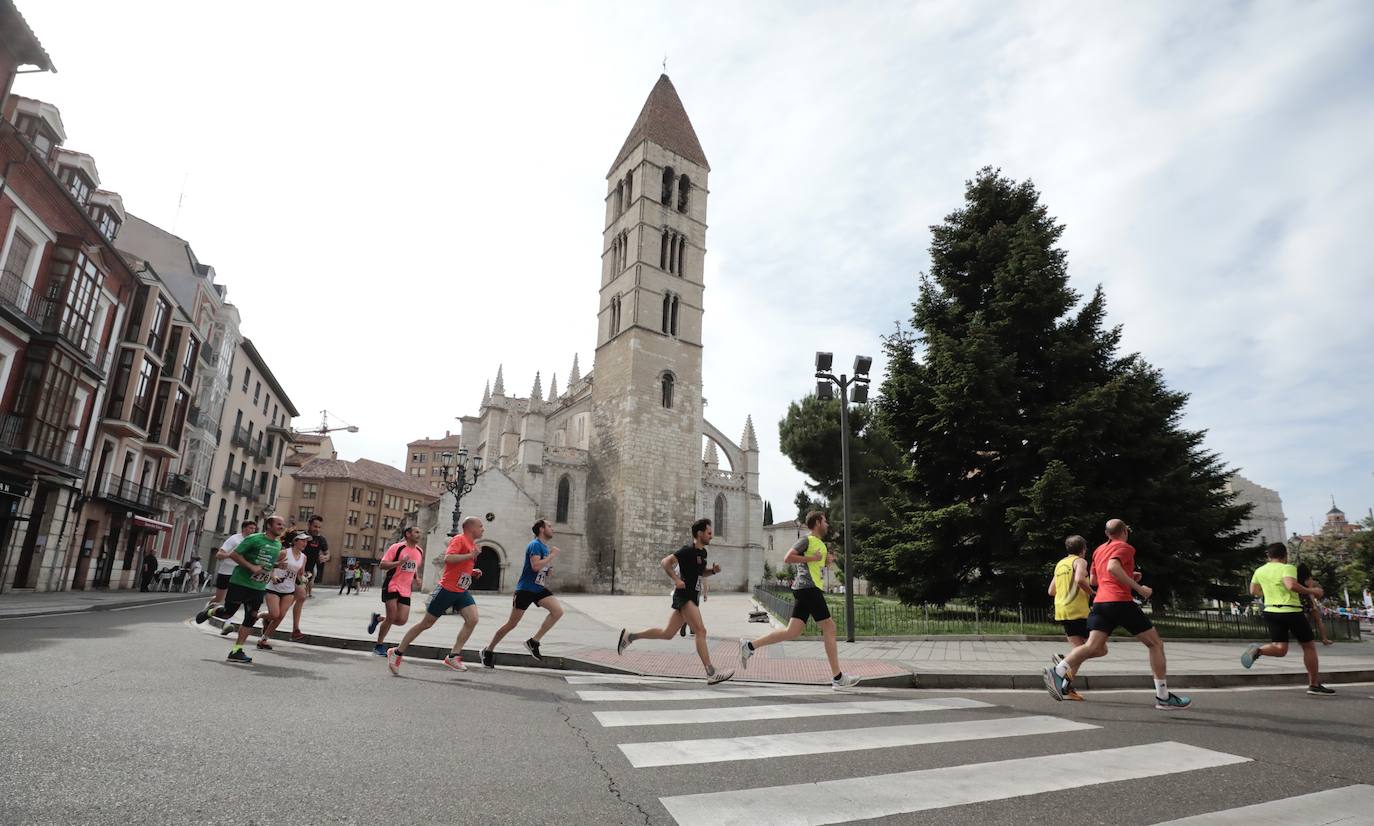 Fotos: La Carrera de La Antigua reúne a medio millar de atletas en Valladolid (1/3)