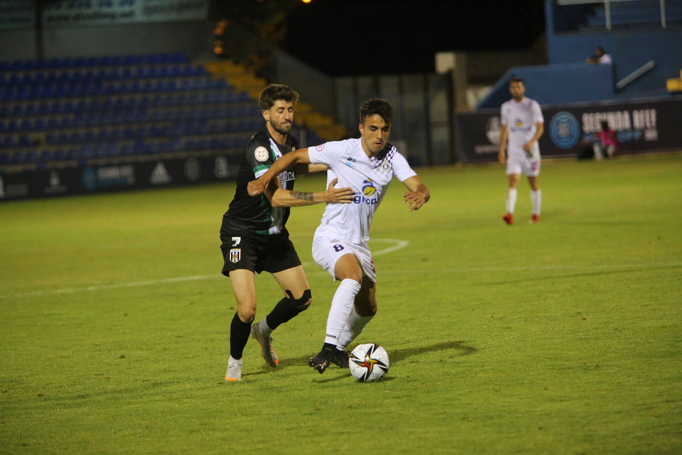 Fotos: Adiós al sueño del &#039;play off&#039; del Palencia Cristo