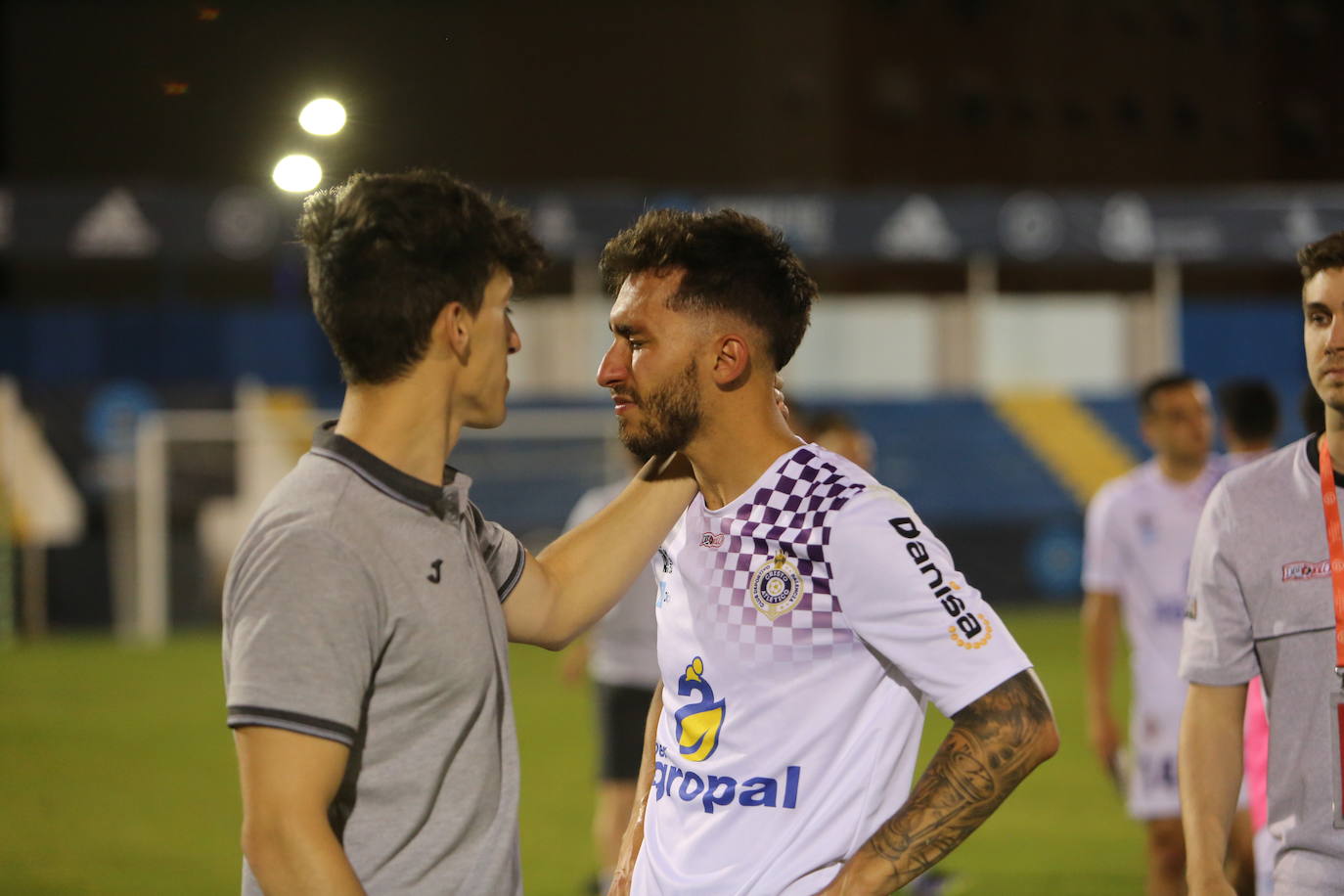 Fotos: Adiós al sueño del &#039;play off&#039; del Palencia Cristo