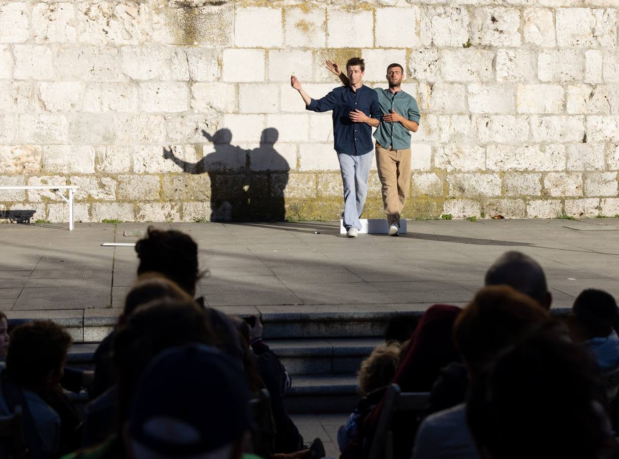 Fotos: Jornada inaugural del Festival de Teatro y Artes de Calle de Valladolid (1/2)