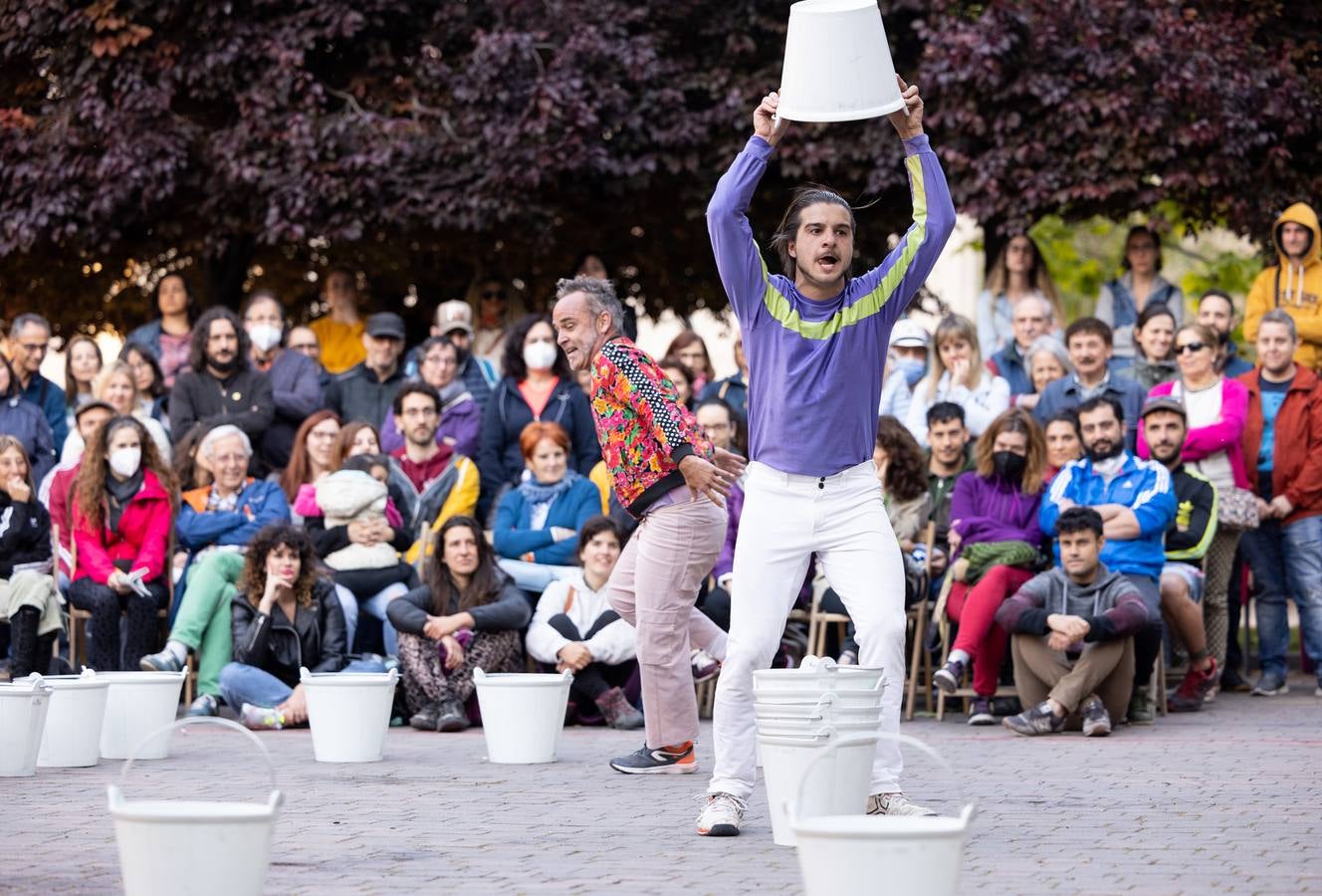 Fotos: Jornada inaugural del Festival de Teatro y Artes de Calle de Valladolid (1/2)