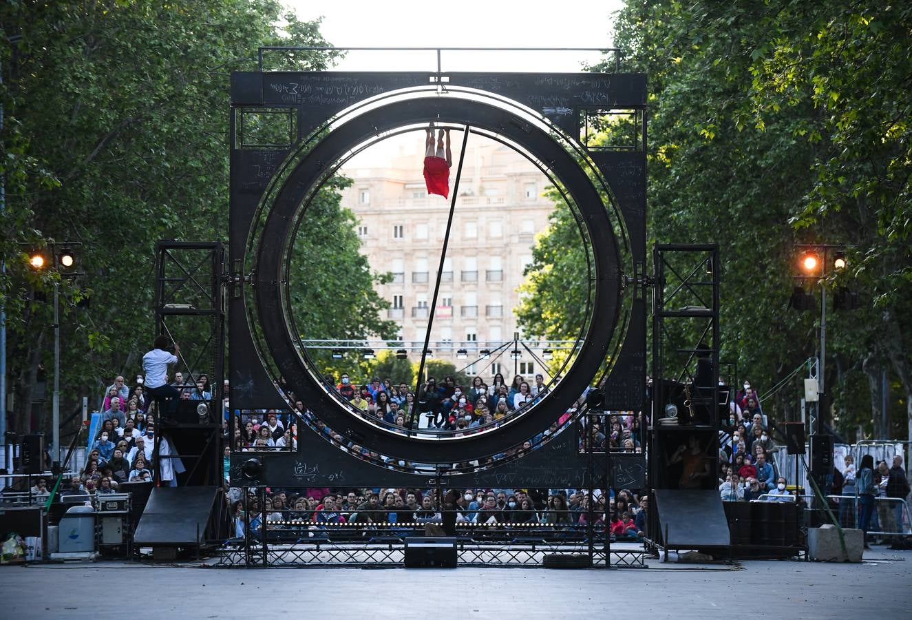 Fotos: Jornada inaugural del Festival de Teatro y Artes de Calle de Valladolid (2/2)