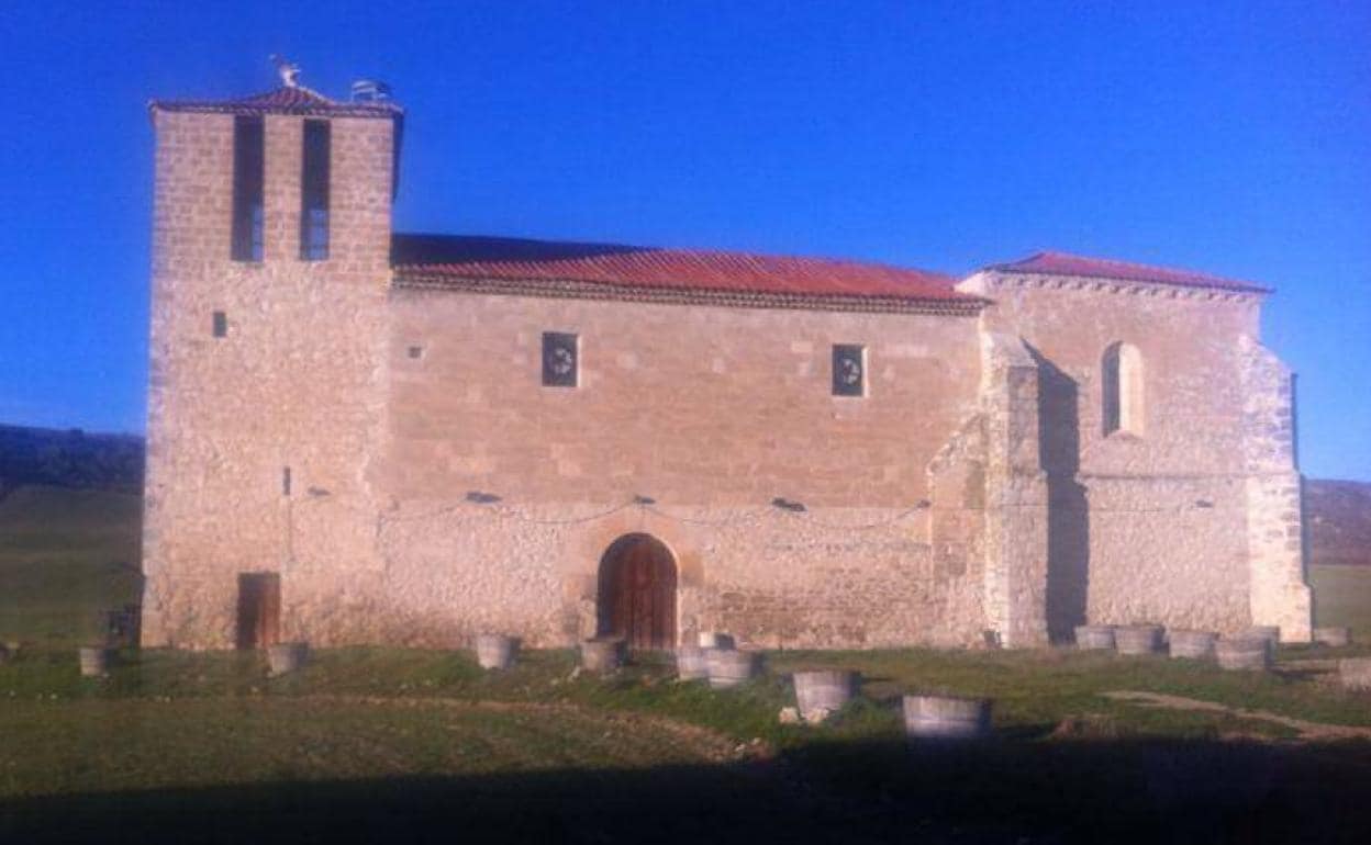 Iglesia de Nuestra Señora de la Asunción, en el despoblado de Peñalba de Duero, en el término de Villabáñez, a 22 kilómetros de Valladolid. 