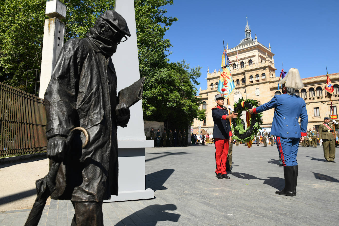 Fotos: Valladolid celebra el Día de las Fuerzas Armadas 2022