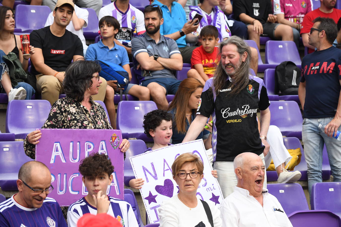 Fotos: Real Valladolid-Huesca. Búscate en la grada (5/8)