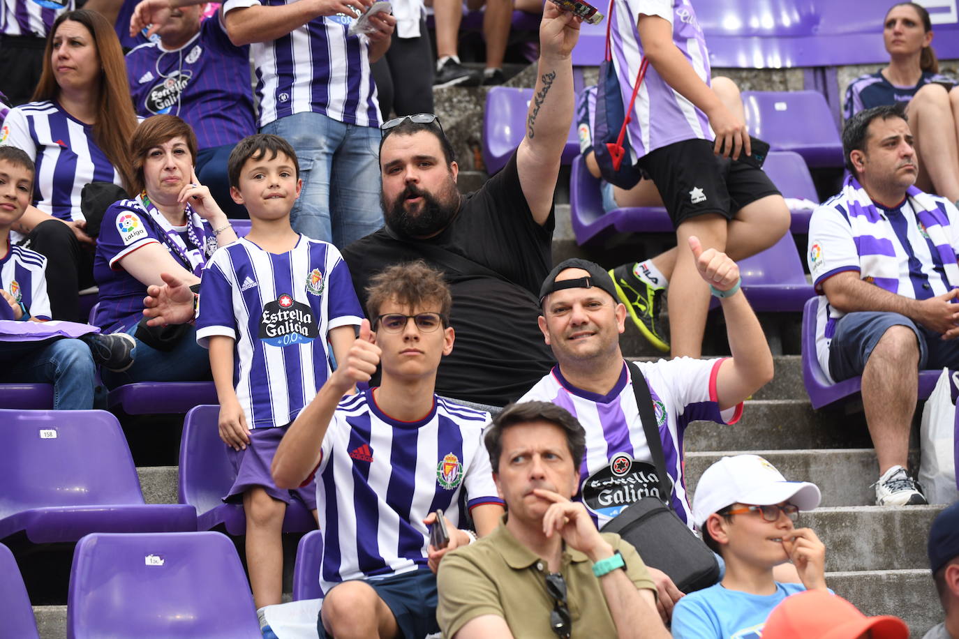 Fotos: Real Valladolid-Huesca. Búscate en la grada (5/8)