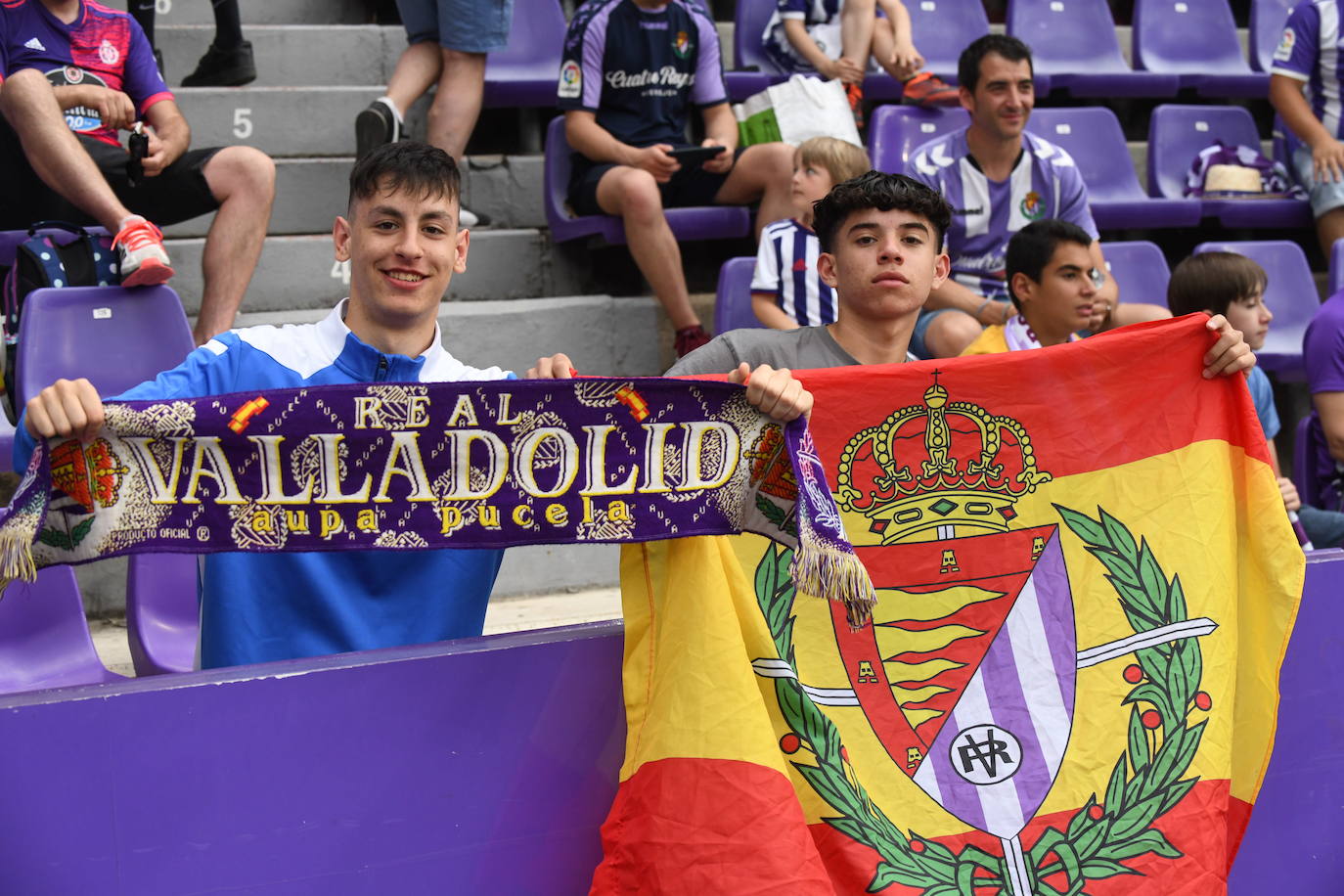 Fotos: Real Valladolid-Huesca. Búscate en la grada (6/8)