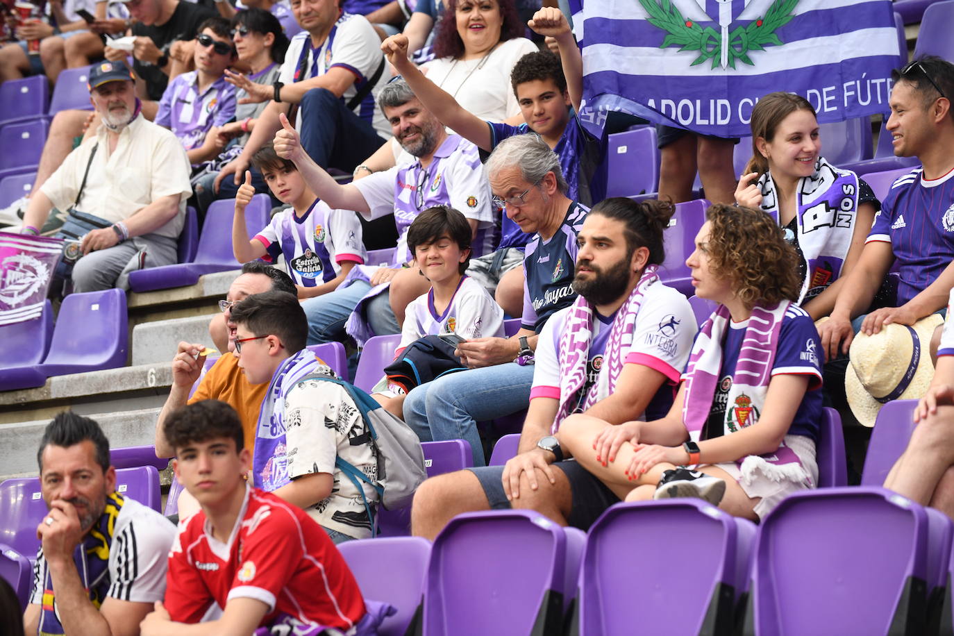 Fotos: Real Valladolid-Huesca. Búscate en la grada (4/8)