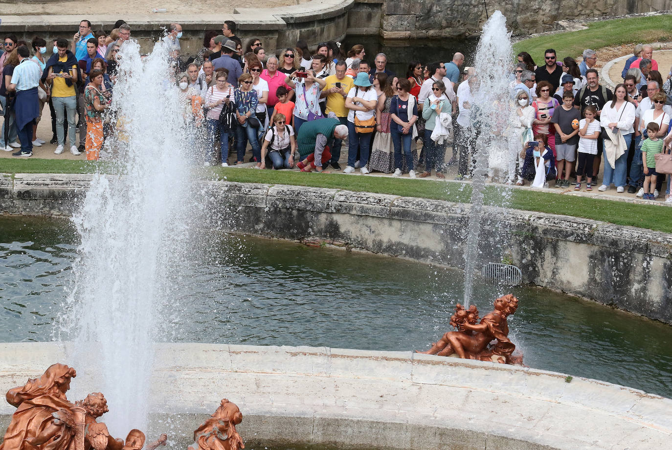 Encendido de las fuentes en el Palacio de la Granja 