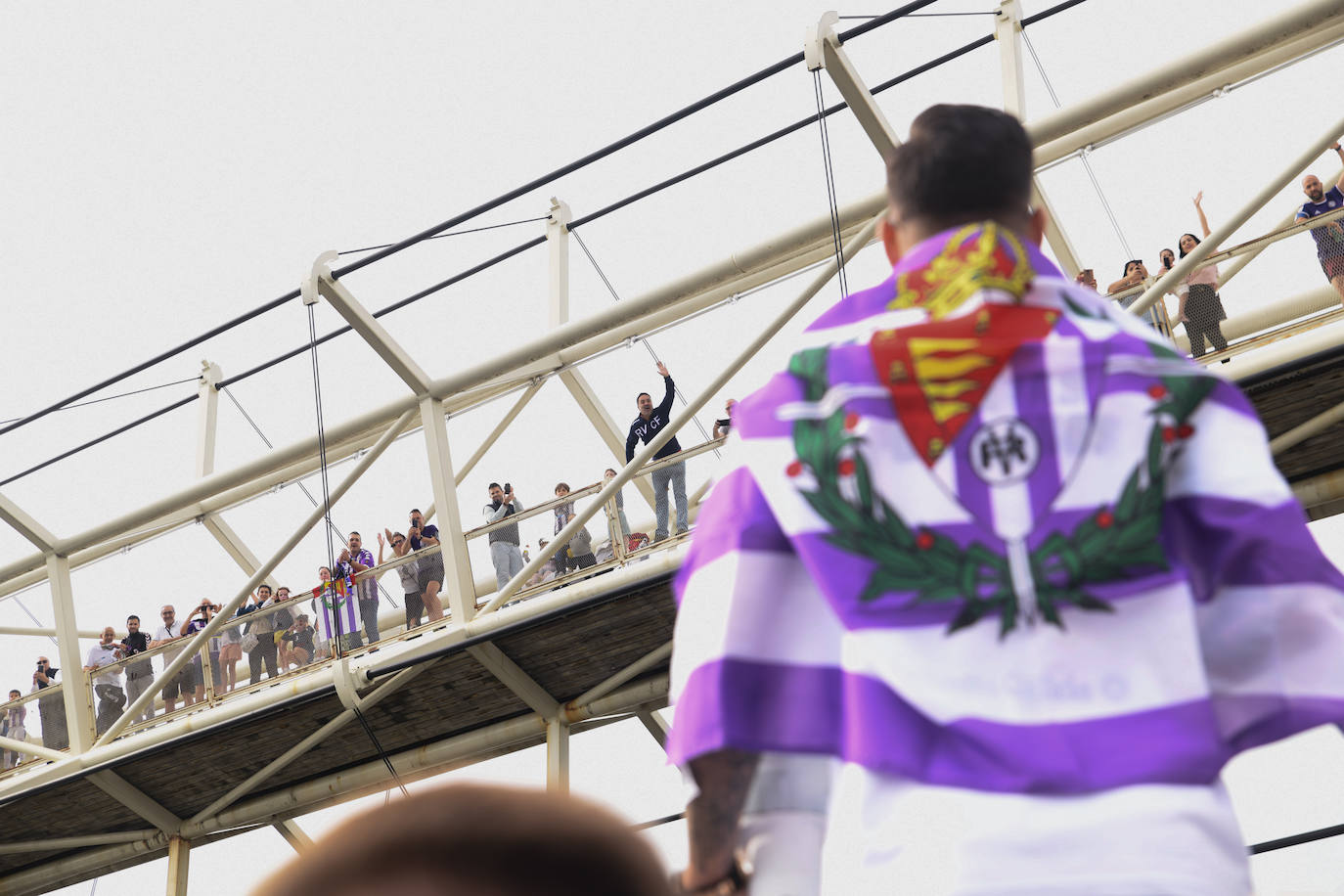 Fiesta del ascenso en La Leyenda del Pisuerga. 