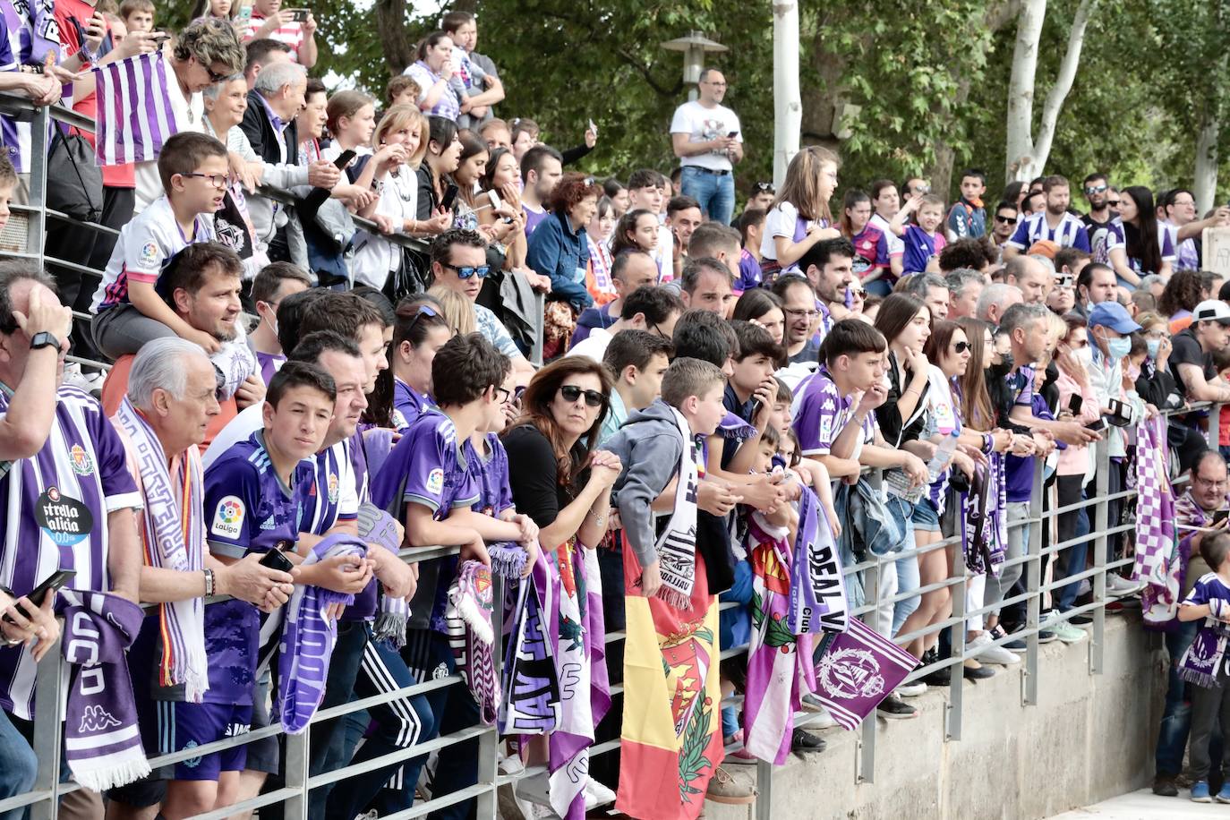 Valladolid disfruta con el ascenso del Real Valladolid. 