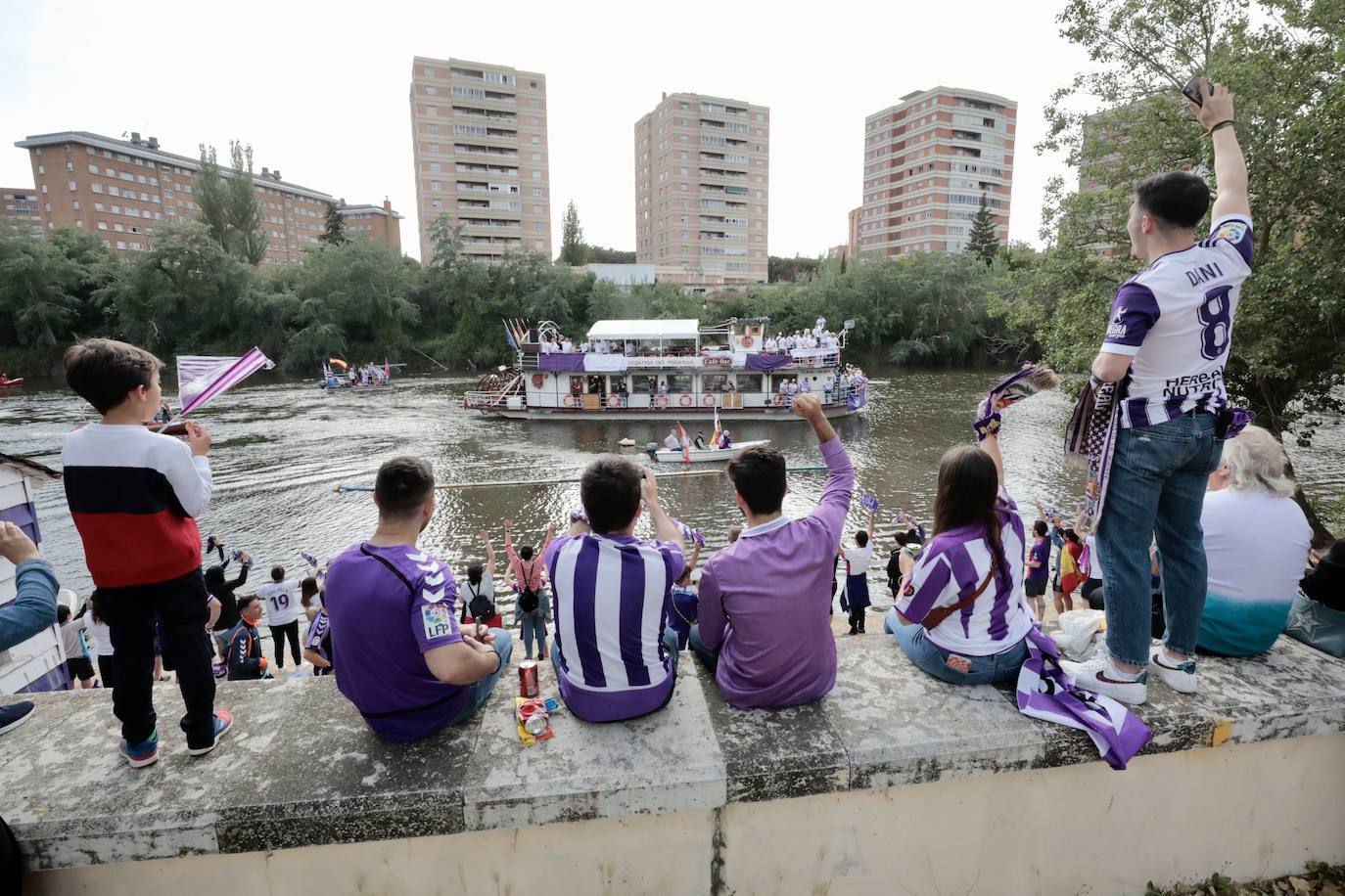 Valladolid disfruta con el ascenso del Real Valladolid. 