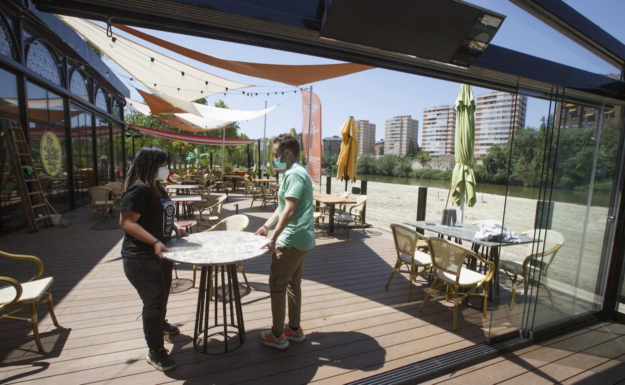 Terraza de La Pera Limonera.