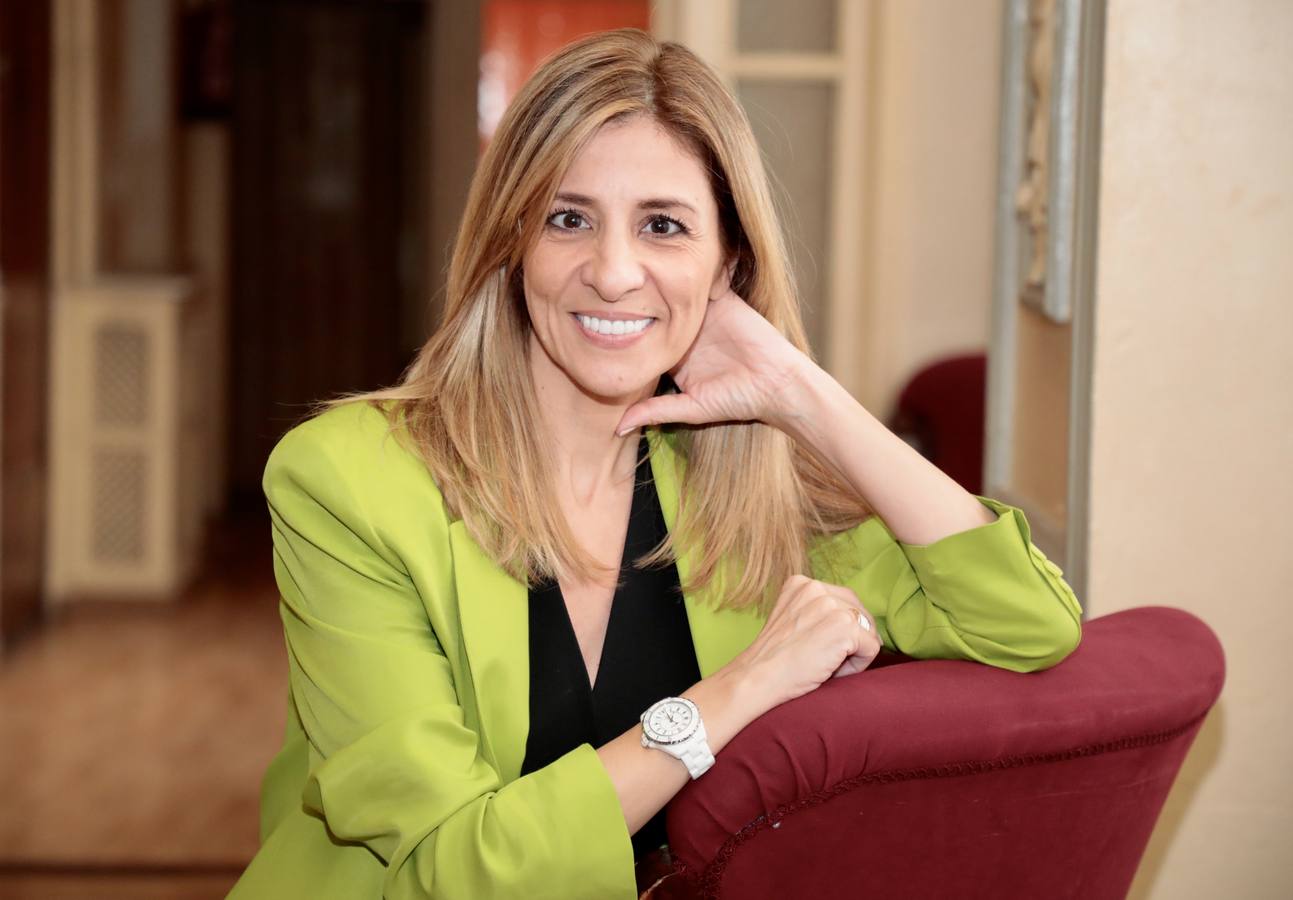 Fotos: Reyes Monforte presenta &#039;La violinista roja&#039; en el Aula de Cultura de El Norte de Castilla