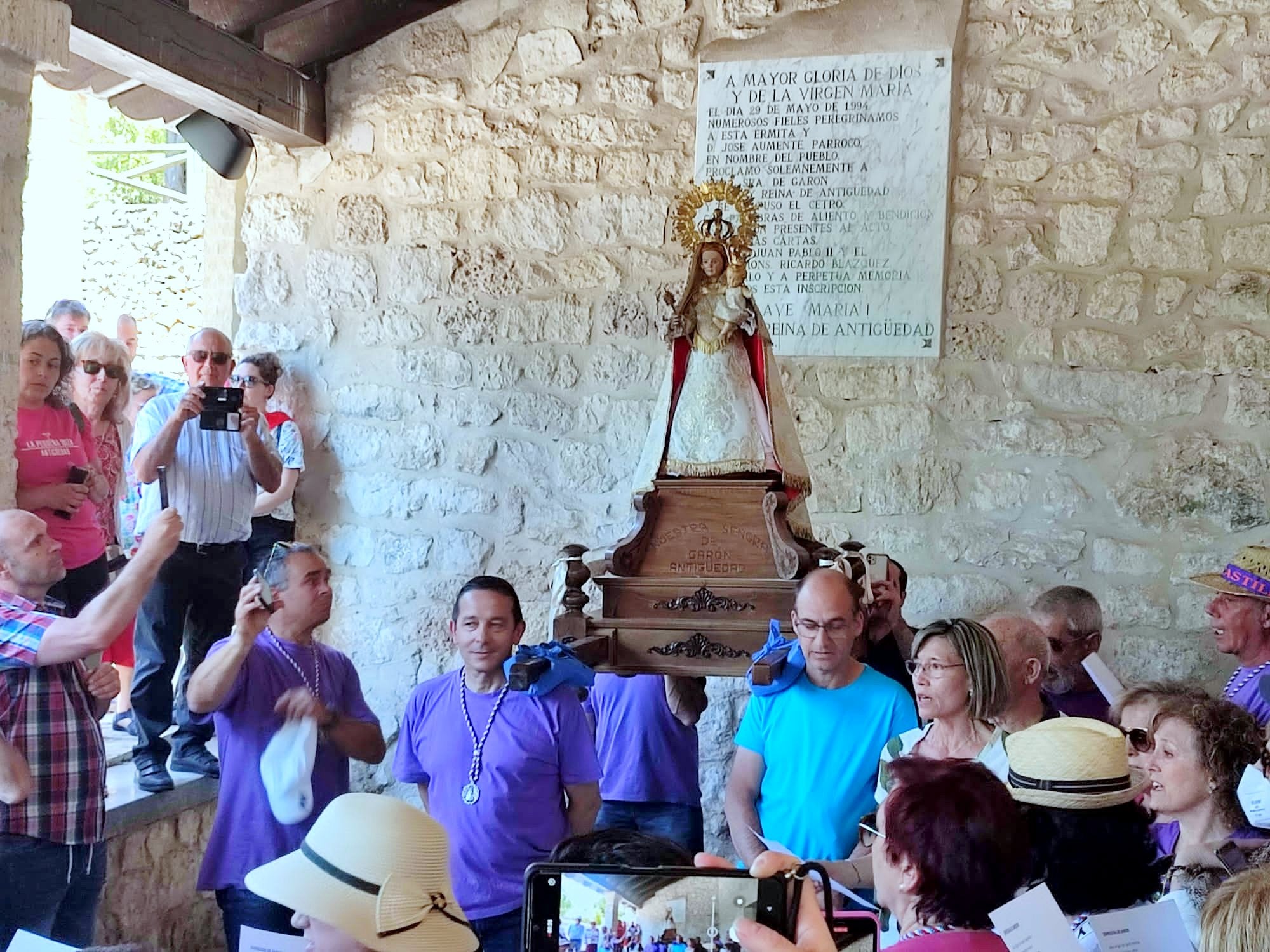 Antigüedad profesa una honda devoción a la Virgen de Garón