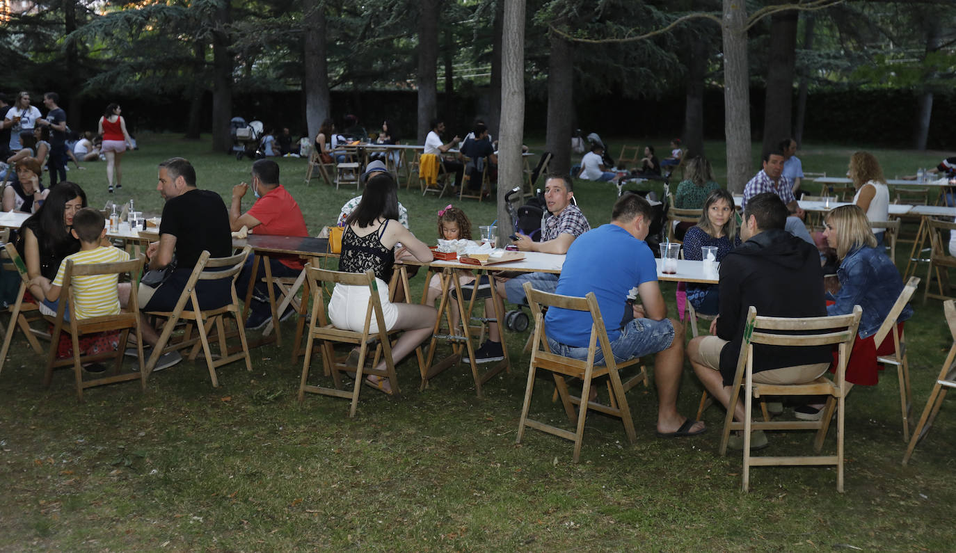 Fotos: Feria &#039;food-truck&#039; en la Huerta de Guadián de Palencia