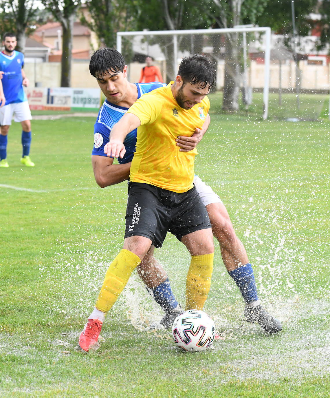 Fotos: Mojados 1-3 Unami