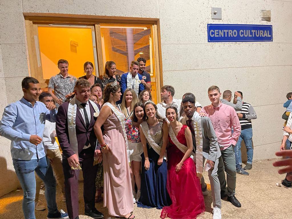 Fotos: Pedida de Rosquillas y coronación de reyes en los quintos de Torrelobatón