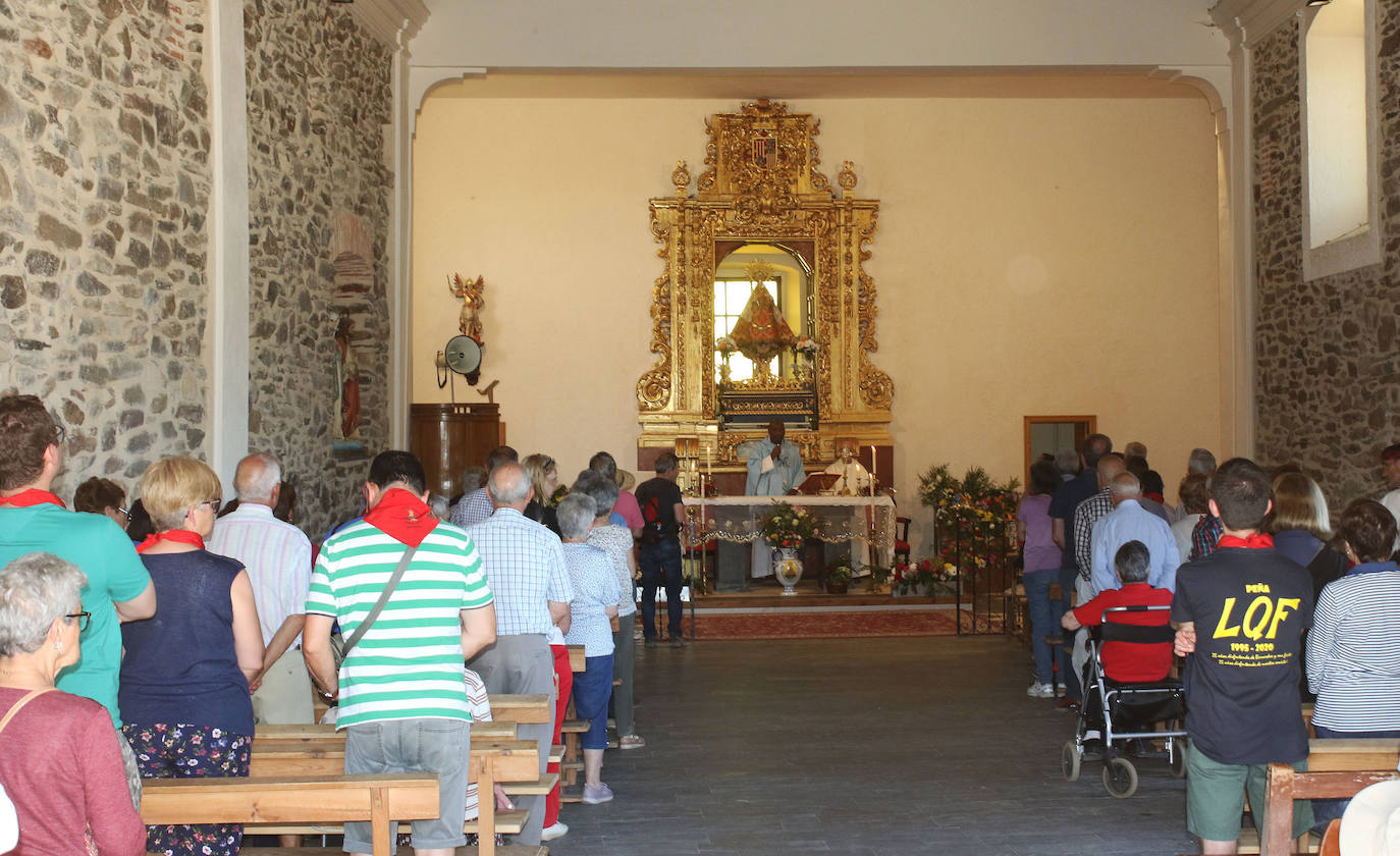 Procesión de la Virgen del Castillo en Bernardos 