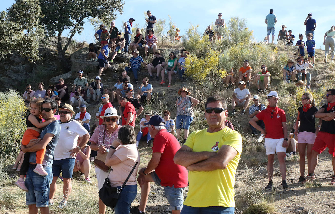 Procesión de la Virgen del Castillo en Bernardos 