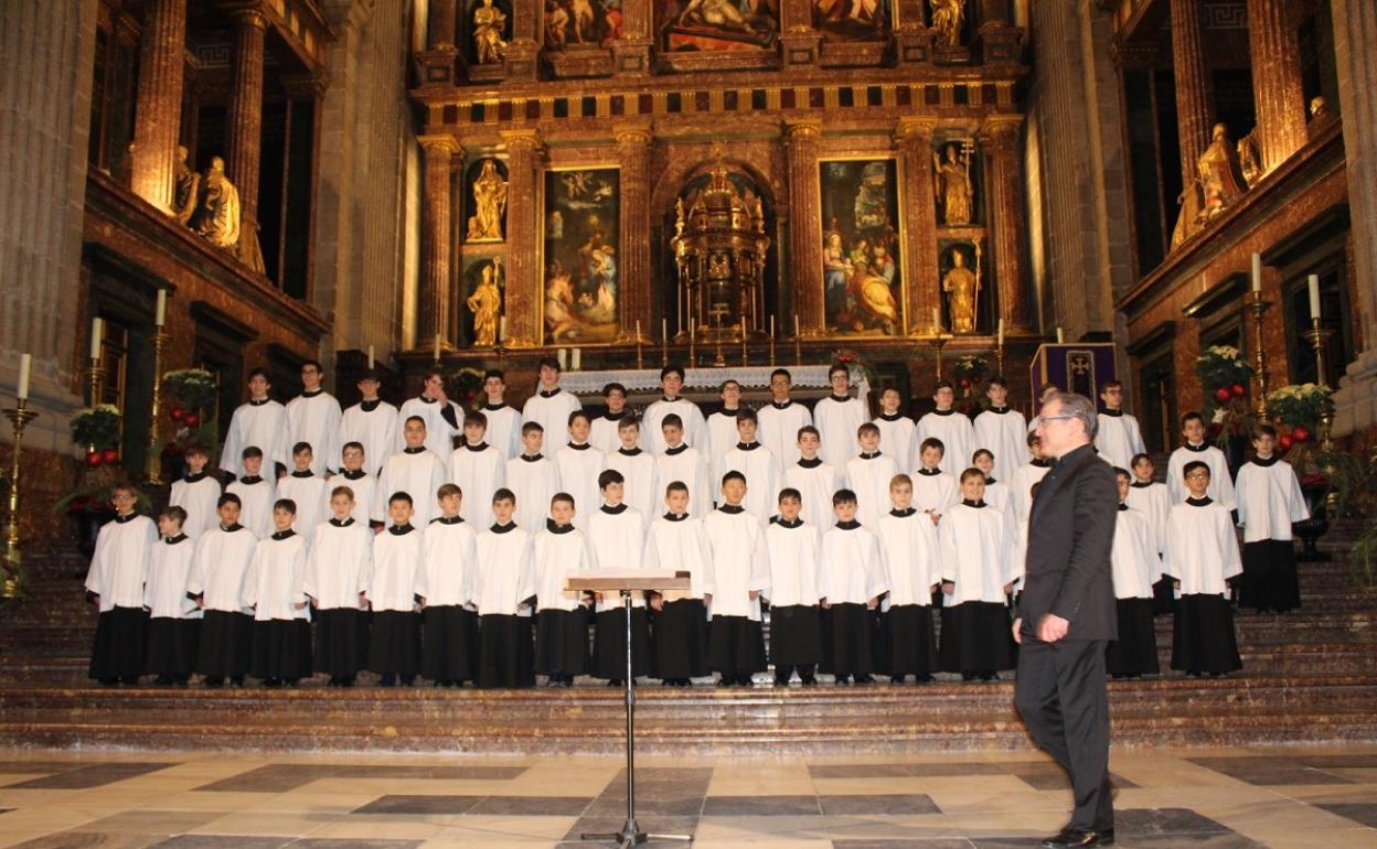 La Escolanía del Escorial actúa en La Purísima de Salamanca a favor de Médicos sin Fronteras