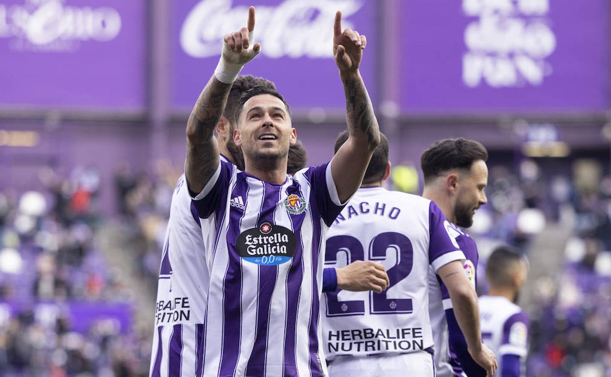 Sergio León celebra su gol al Lugo en el José Zorrilla. 