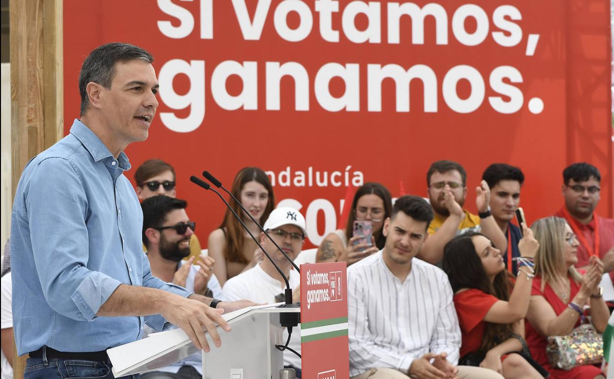 Pedro Sánchez, en un mitin en Cuevas de Almanzora (Almería). 