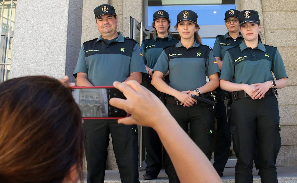 Agentes de la Guardia Civil de Segovia especializados en violencia machista y atención a mujeres y menores. 