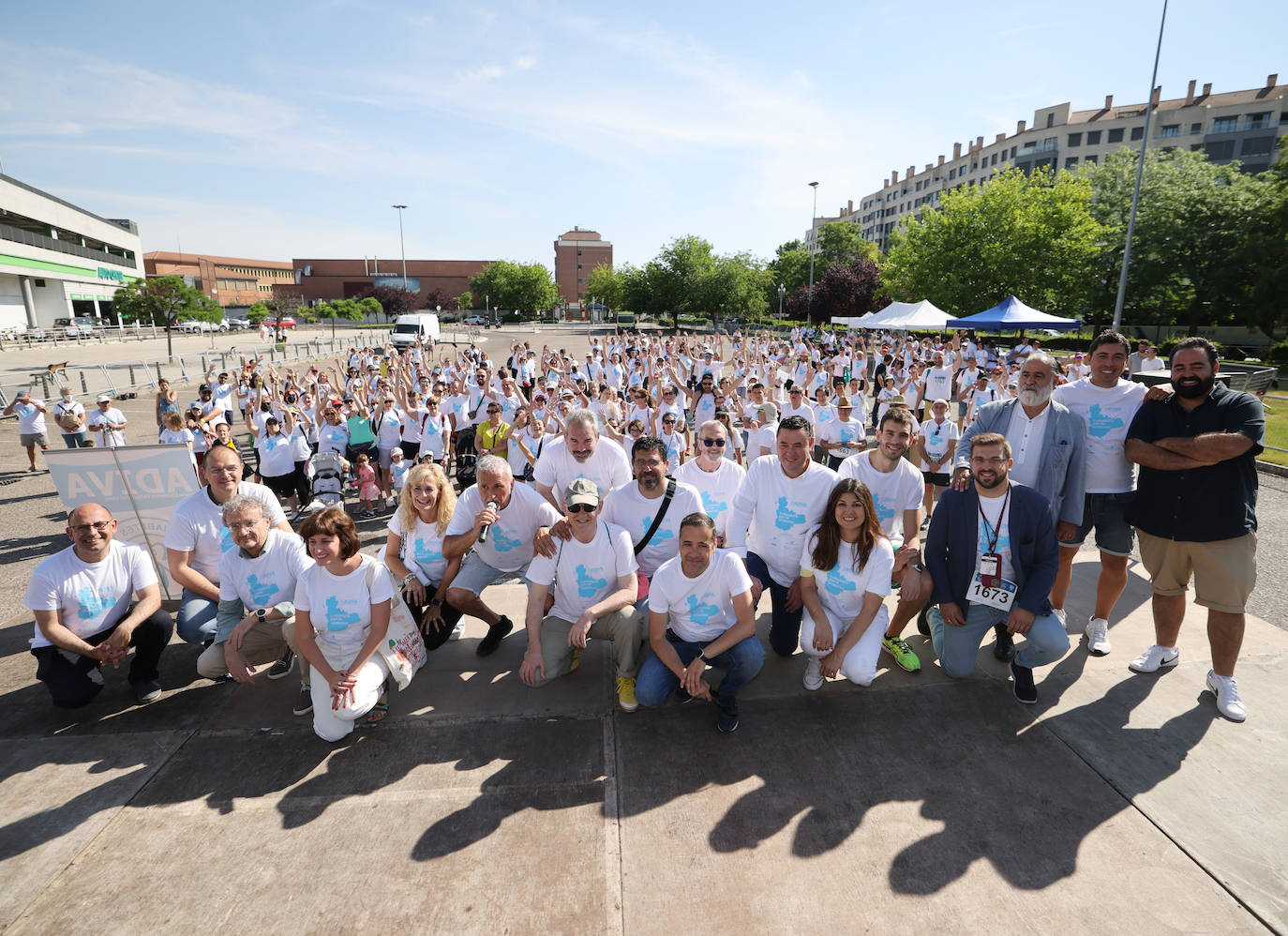 Fotos: La Marcha de la Diabetes tiñe de azul las calles de Valladolid