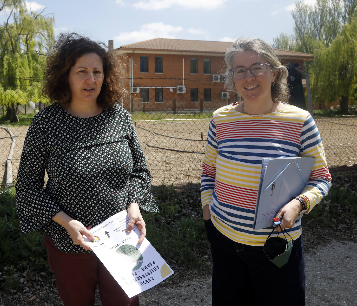 La Escuela de Viñalta busca opciones formativas útiles para ofrecer una salida laboral