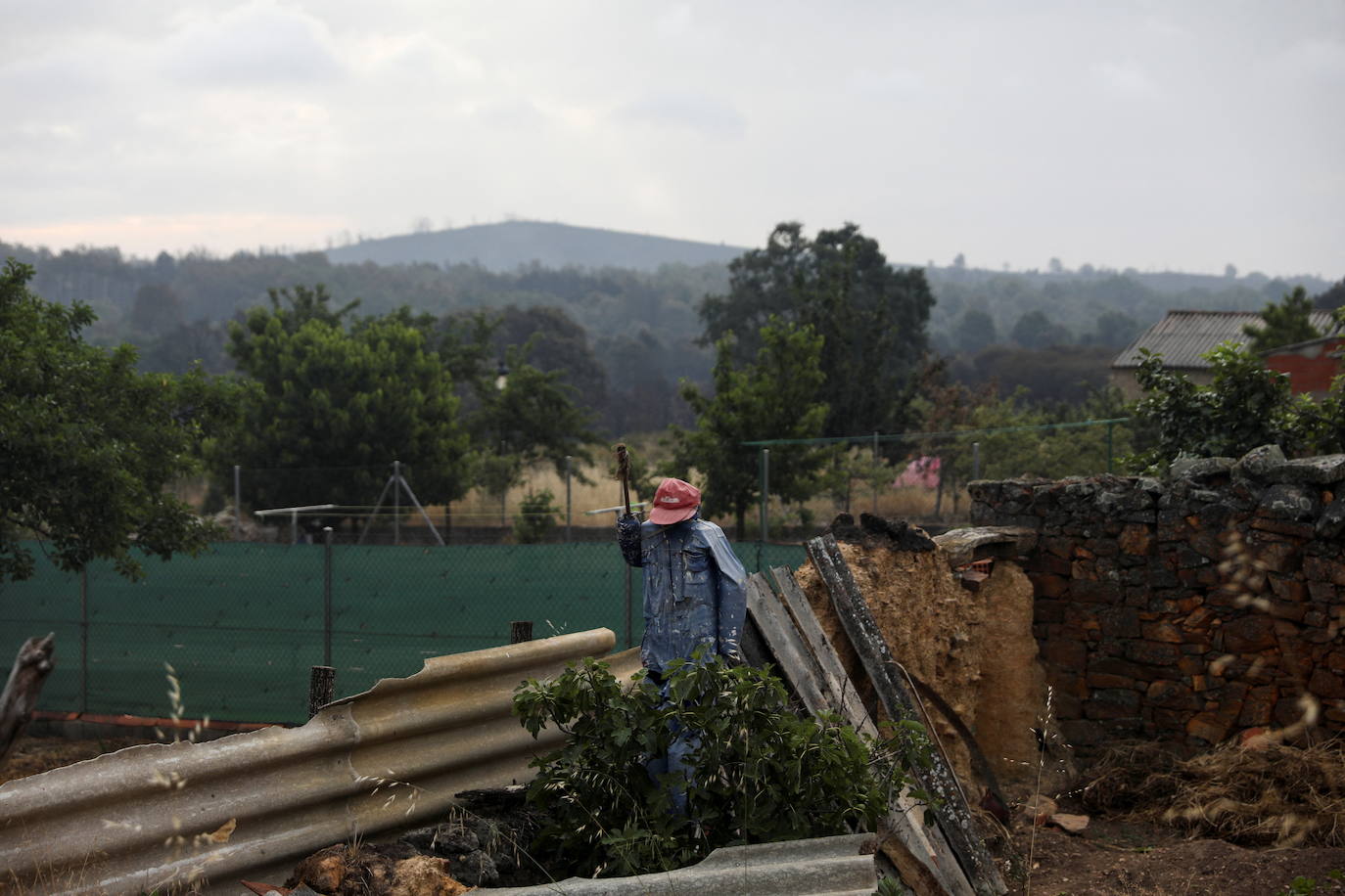 Fotos: Domingo de evaluación de daños en el incendio de la Sierra de la Culebra (Zamora)