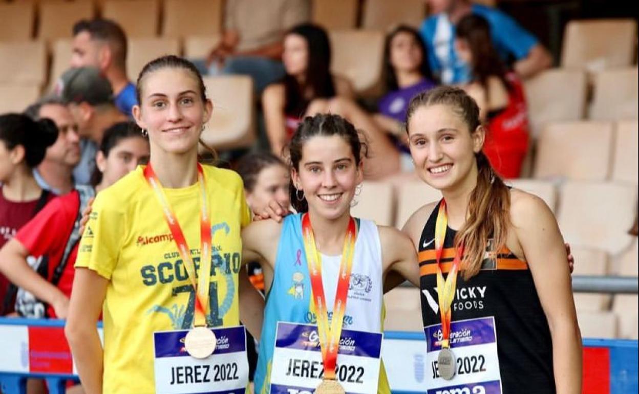 María Viciosa, Xela Martínez y Greta Guerrero.