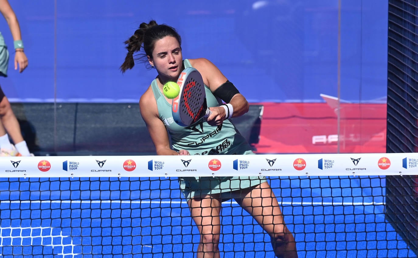 Partido entre Marta Marrero y Lucía Sainz contra Ariana Sánchez y Paula José María.