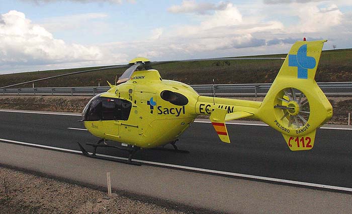 Heridas tres personas por la salida de vía de un jeep en Palacios del Pan