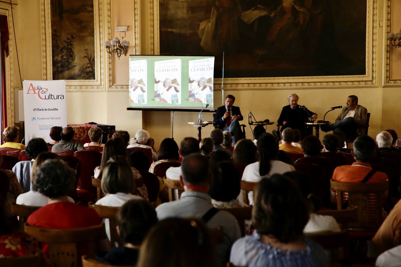 Fotos: Emilio del Río vuelve a encantar al público del Aula de Cultura