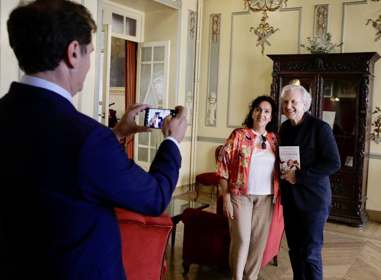 Fotos: Emilio del Río vuelve a encantar al público del Aula de Cultura