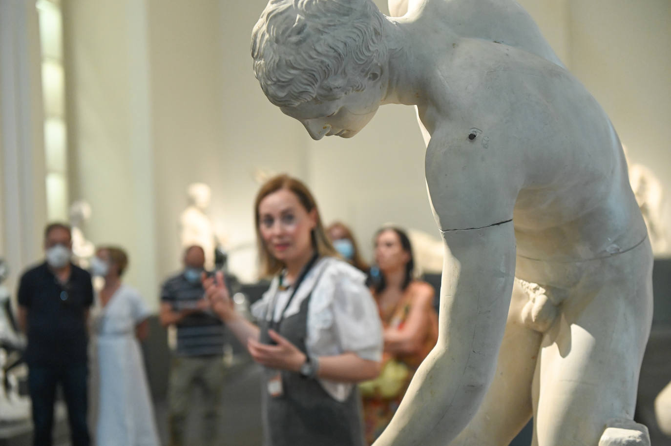 Fotos: El Museo Nacional de Escultura acoge su primera exposición LGTBI+