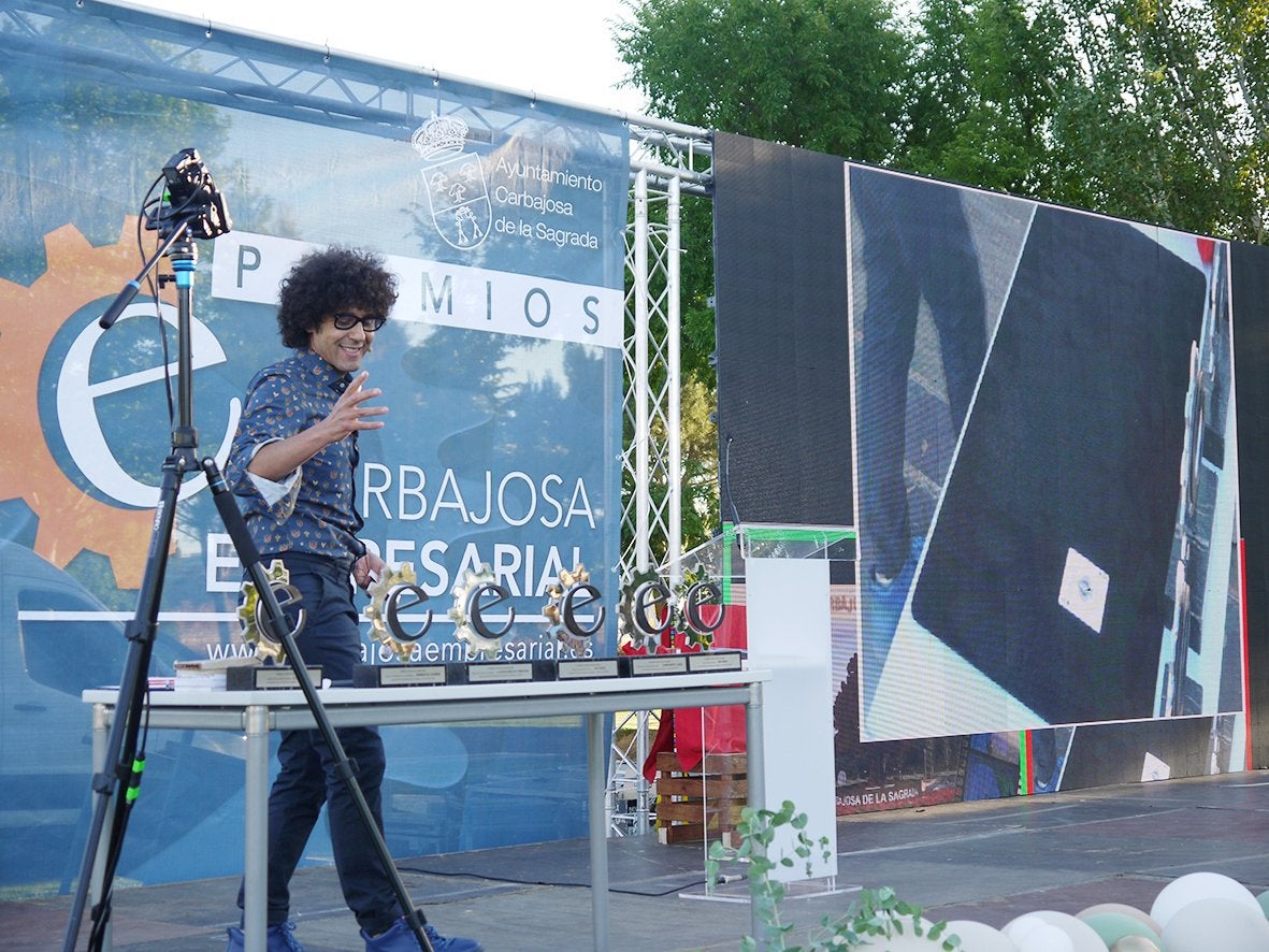 Foto de familia de los premiados. 