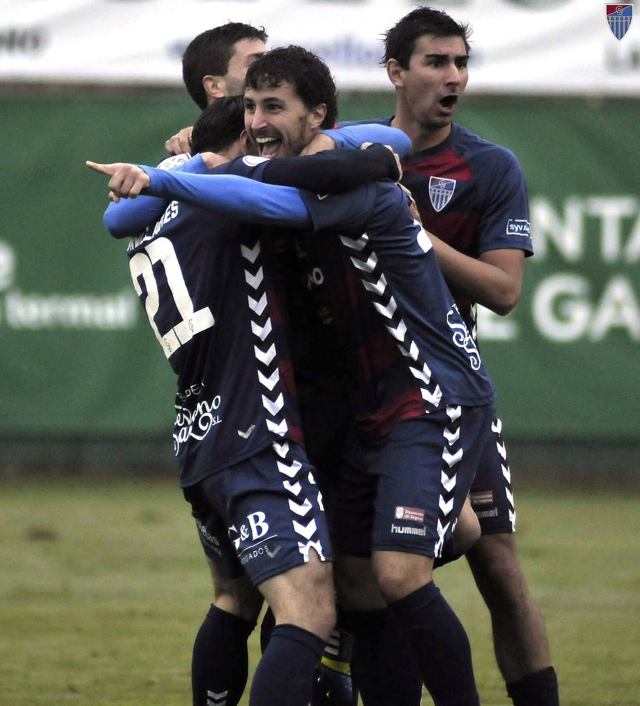 Nogueira celebra un tanto conseguido con la Segoviana.